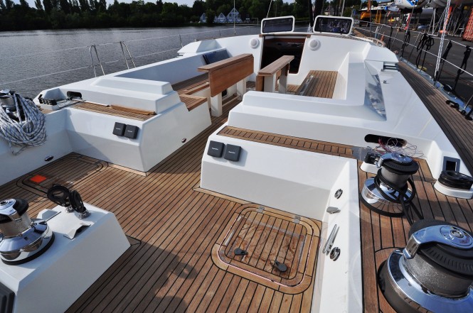 Sailing yacht ICHTUS Cockpit - Normandy Yachts