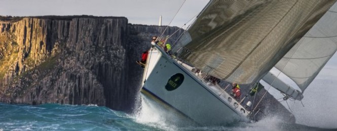 BRINDABELLA, passing Tasman Island Sydney Hobart Yacht Race 2008 - Photo Credit ROLEX Carlo Borlenghi