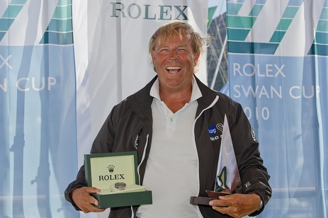 Piet Hein Baker, owner of SILVEREN SWAEN, recieves a Rolex timepiece for winning the Grand Prix division -  Photo credit Rolex  Carlo Borlenghi