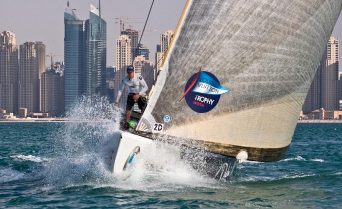 Race day 3 BMW ORACLE Racing - © Bob Grieser ousideimages.com Louis Vuitton Trophy.