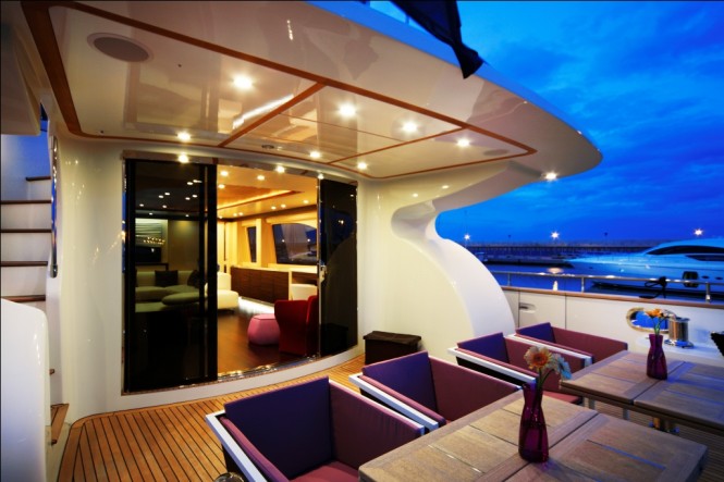 Motor Yacht Biscuit 95 - aft deck - Photo Giovanni Malgarini Motor Yacht Biscuit 95 - aft deck - Photo Giovanni Malgarini