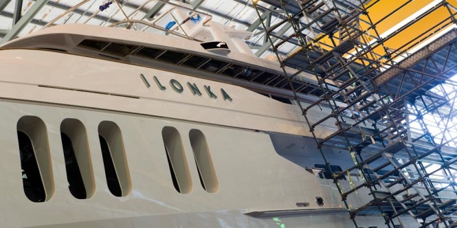 lona Yacht