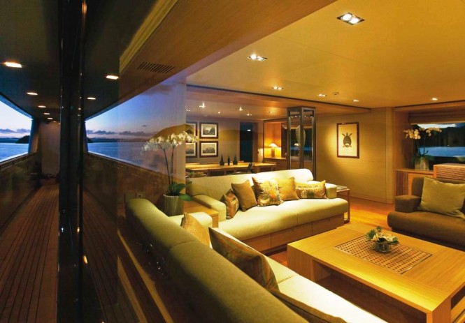 Yacht Exuma - Evening