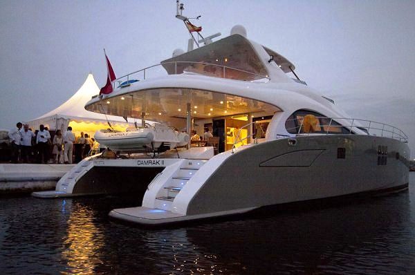 Mediterranean Premiere in Spain for 70 Sunreef Power DAMRAK II