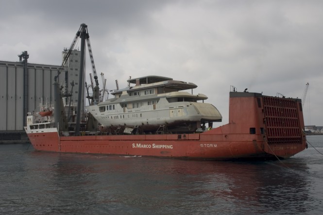 Motor yacht VIUDES 45 on the 100m cargo ship “Storm”