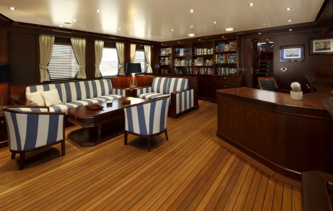 Upper Salon with of Yacht Axantha II with a large lounge, study, library - Photo Credit B. Muncke  JFA