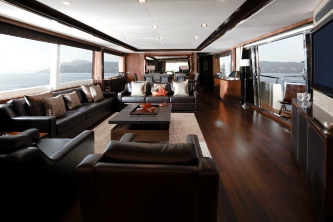 Motor Yacht Princess 32M Saloon