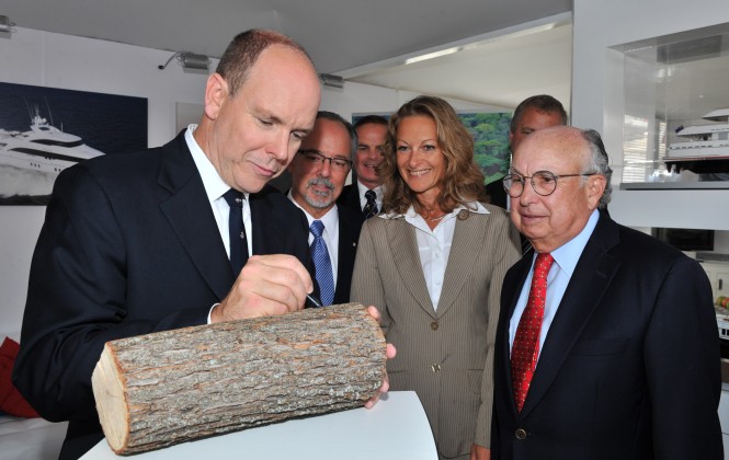 Burger Boat first official WOOD FOREVER member Photo Credit - Gaëtan Luci - Palais Princier  