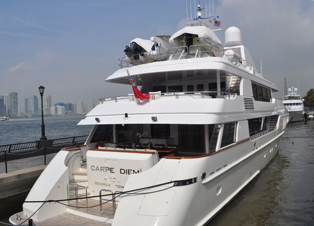 Motor yacht Carpe Diem at Dennis Conner's North Cove