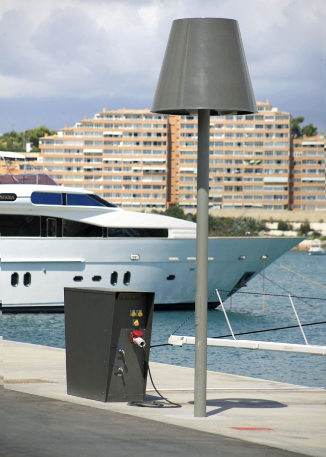 Port Adriano street lamp by Philippe Starck