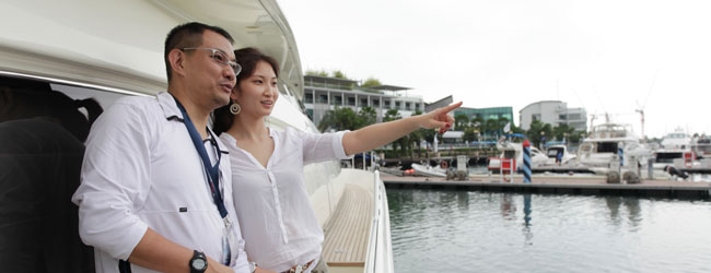 Couple enjoying the Singapore Yacht Show