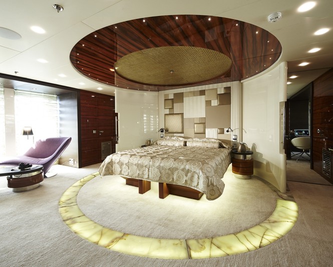 Superyacht E&E Owners Suite