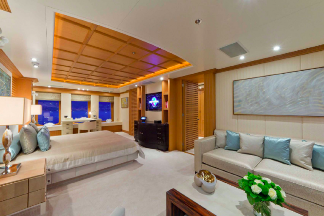 Owner suite - motor yacht Troyanda - Photographer: Marc Paris