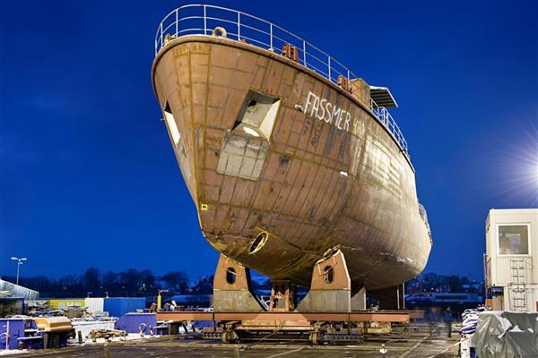 Rainbow Warrior III yacht under construction