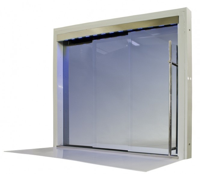 New Besenzoni transom door for superyachts