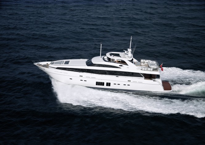 32M Princess Yacht - exterior