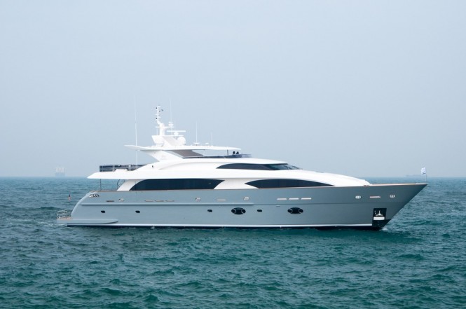 120´ luxury yacht MUSES by Horizon Yachts