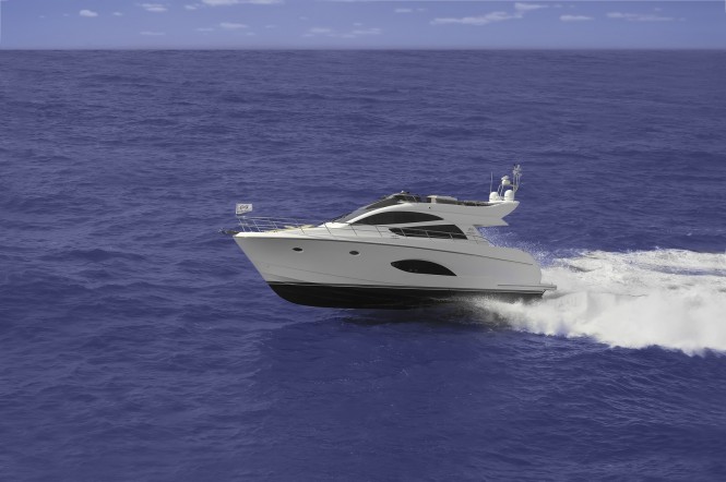 Super Yacht Horizon E54 - sideview