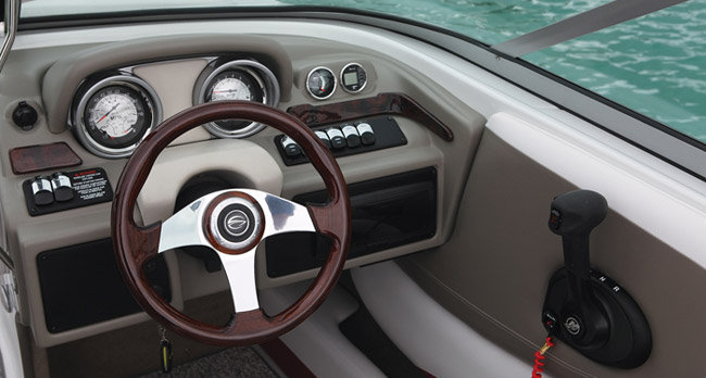 Crownline Bowrider 235 SS Yacht Dashboard