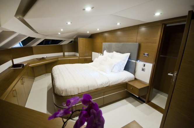 DAMRAK II yacht - Master Cabin