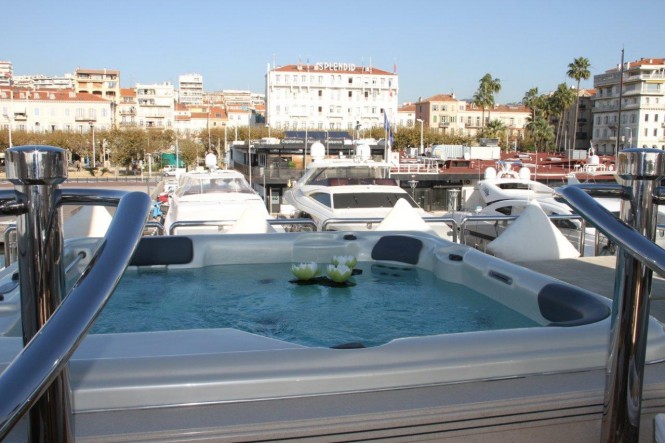 Luxurious exterior offering full relax on board Grenadines III Superyacht