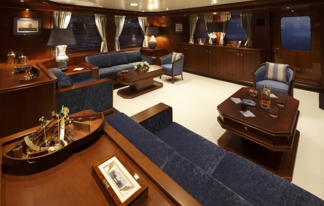 Main saloon on board the 43m luxury yacht Axantha II