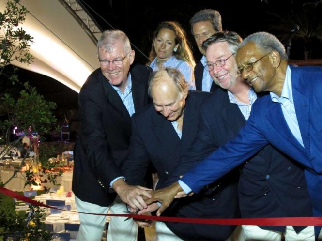 Back (L-R): YCCS President of the Board of Directors Princess Zahra Aga Khan, YCCS Commodore Riccardo Bonadeo. Front (L-R): His Excellency the Governor of the British Virgin Islands Mr Boyd McCleary, YCCS President His Highness the Aga Khan, Chairman of Victor International Mr David Johnson, the Honourable Premier of the British Virgin Islands, Dr Orlando Smith. Credits: Broadsword Communications/YCCS.