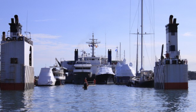 130´ charter yacht Endeavour leaving for the Caribbean