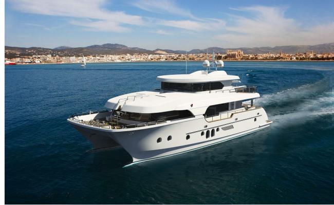 Horizon motor yacht AquaCat 80