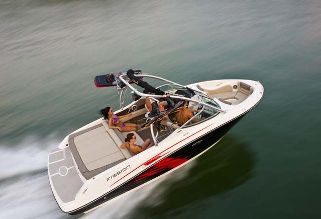 The 230 SLX Yacht - view from above