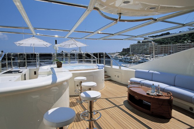 Benetti motor yacht JO - Spa Pool