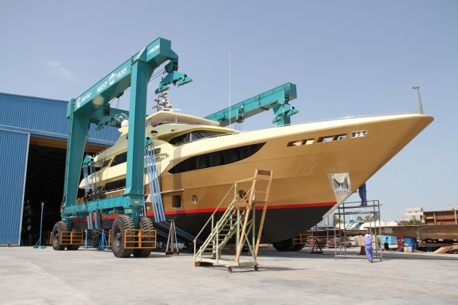 Gulf Craft´s New 500-ton travel lift