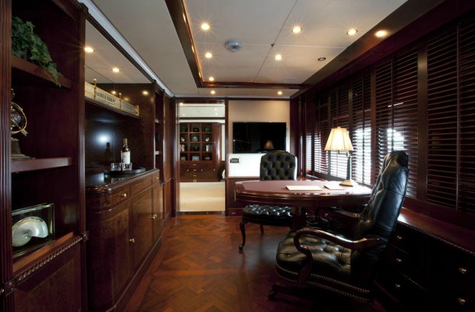 Noble House Superyacht - Master Study