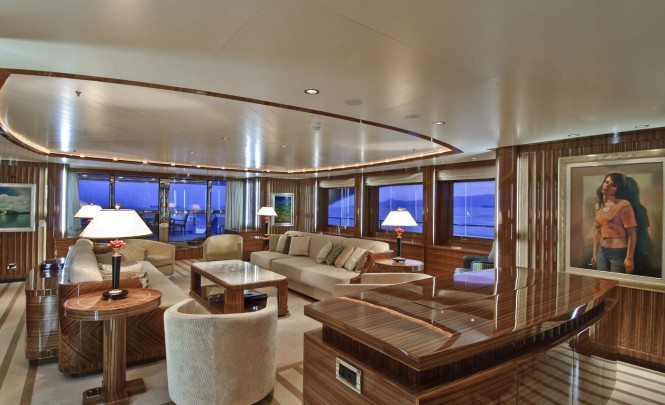 Salon of the superyacht O'Neiro