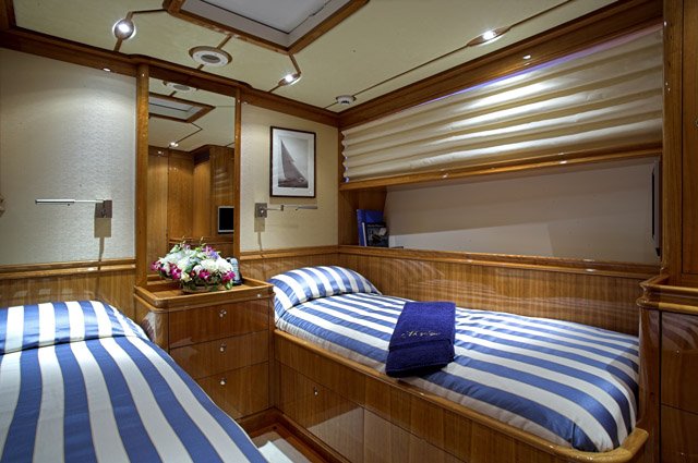 43m sailing yacht This Is Us Cabin
