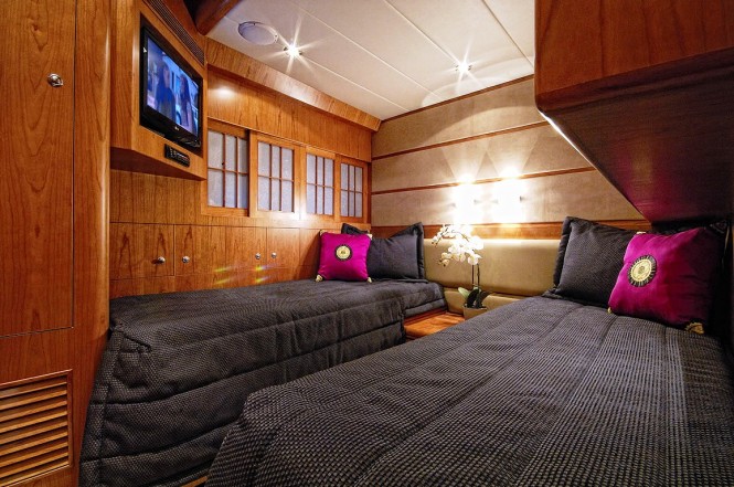 Motor yacht ANNABEL II Twin