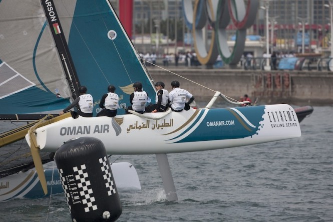 Oman Air flying a hull, Qingdao day 2 - Image credit Lloyds Images