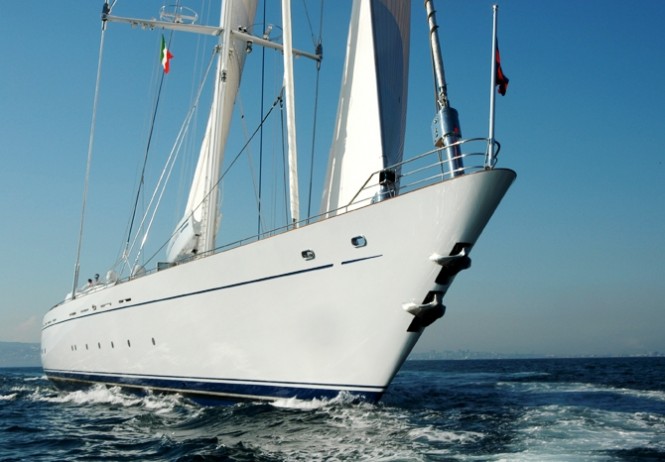 Ron Holland design megayacht M5 - Bow