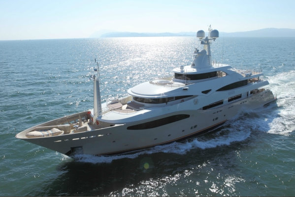 60m superyacht Darlings Danama by CRN Yachts