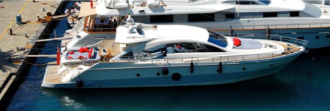 Aicon 72 charter yacht JR