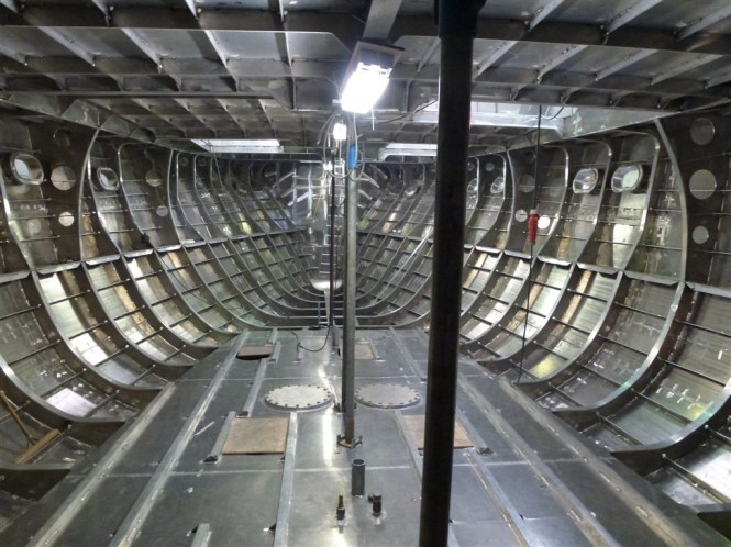 Mulder 98 Flybridge superyacht under construction