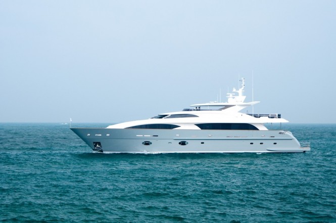 RP120 motor yacht MUSES by Horizon Yachts