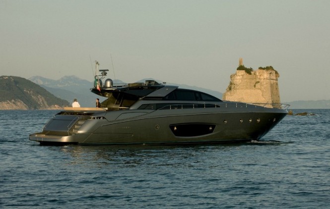 SuperYacht Rhino -  Profile