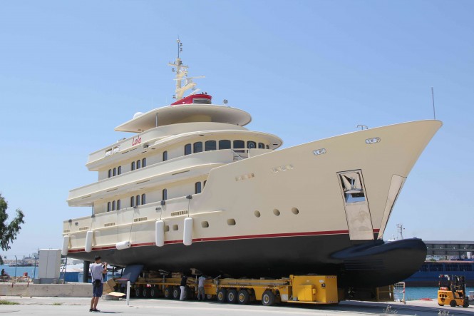 36m explorer yacht LOLA