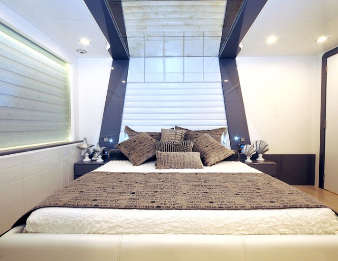 41m luxury motor yacht Azra