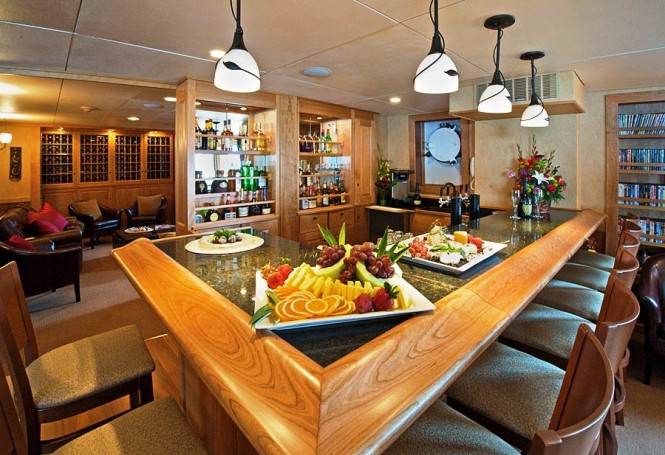 Charter expedition yacht Safari Explorer - The Bar
