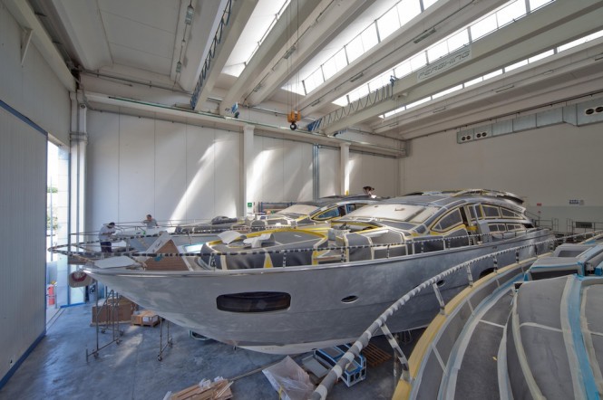 Luxury superyacht Pershing 82