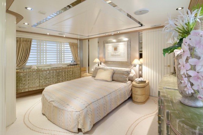 Motor Yacht LA MASCARADE -  Master Cabin