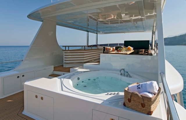 Vicem 107 yacht Moni Sundeck