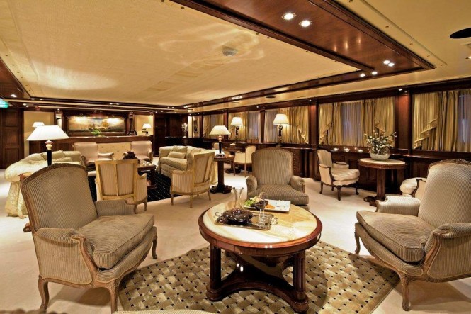 82m motor yacht O'MEGA - Salon